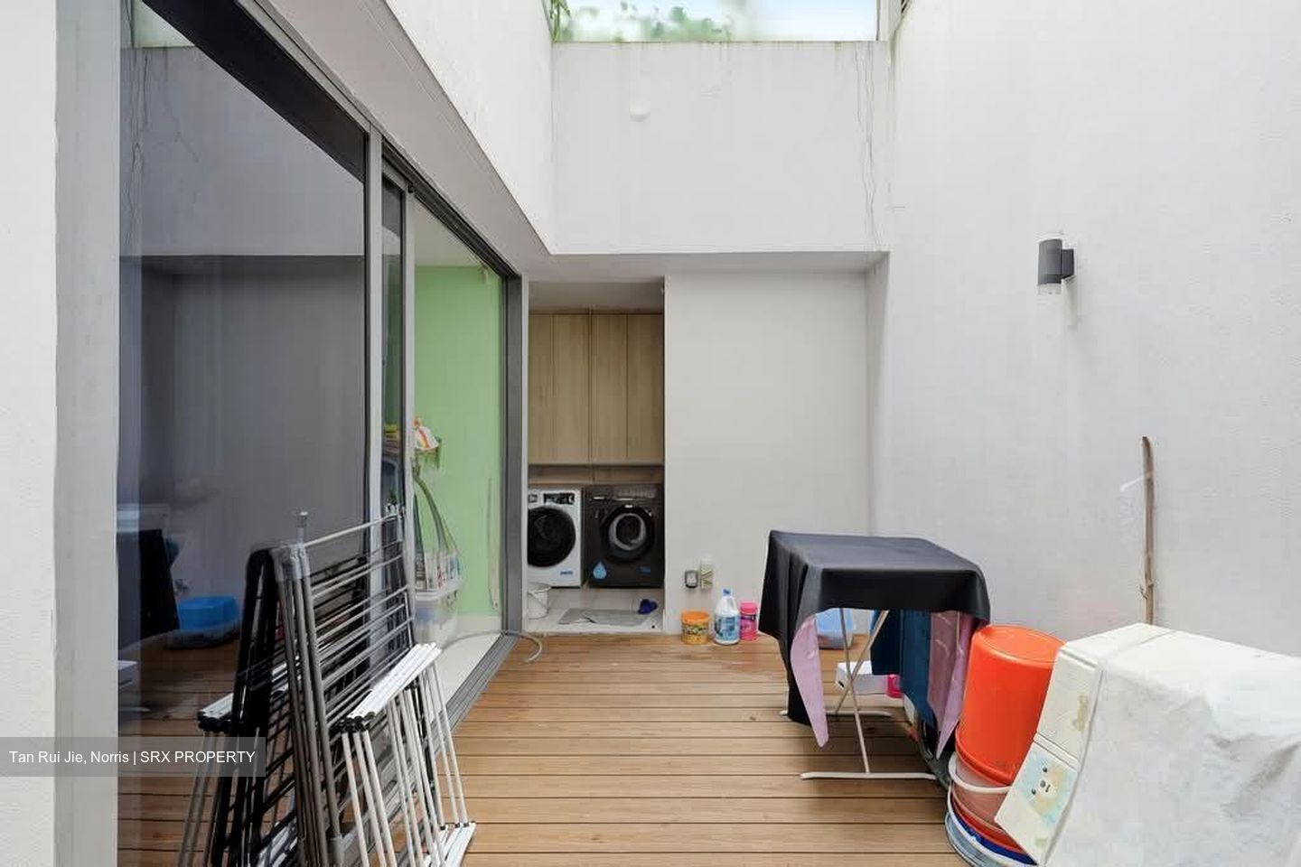 Hillcrest Villa (D11), Terrace #556209971